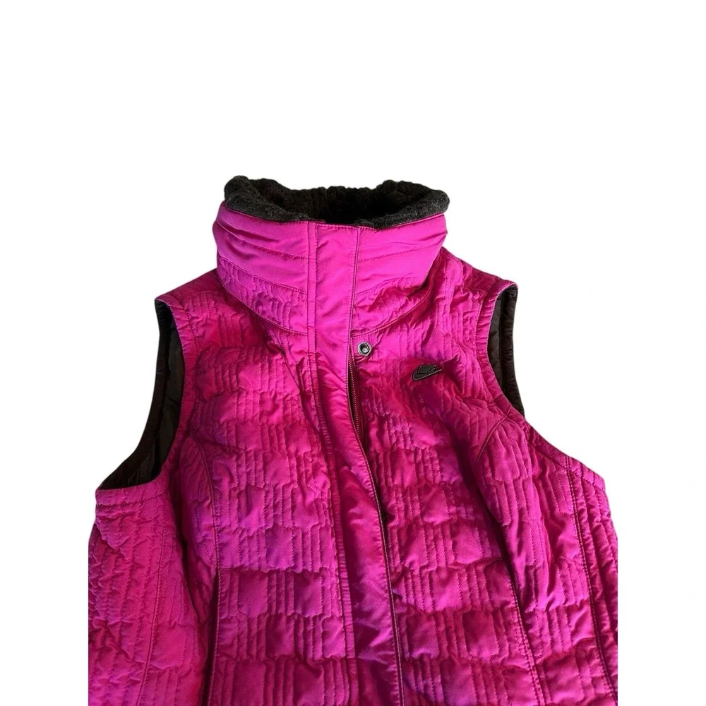 Nike Vest Women's Small (4-6) Pink Sleeveless High Collar‎ Faux Fur Zip Button